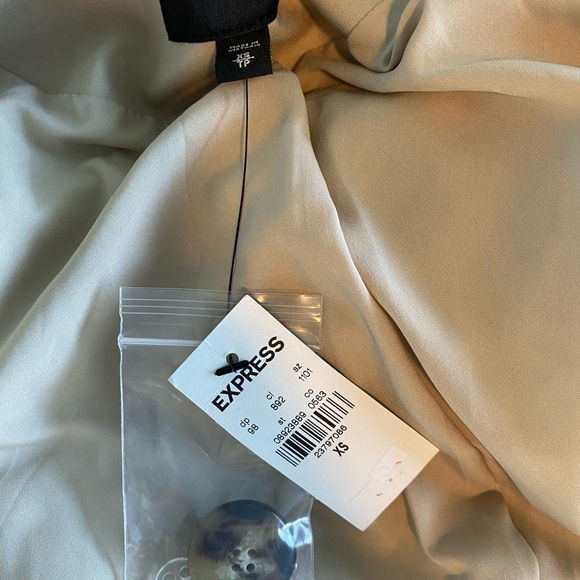 Express Coat - Picture 5 of 8